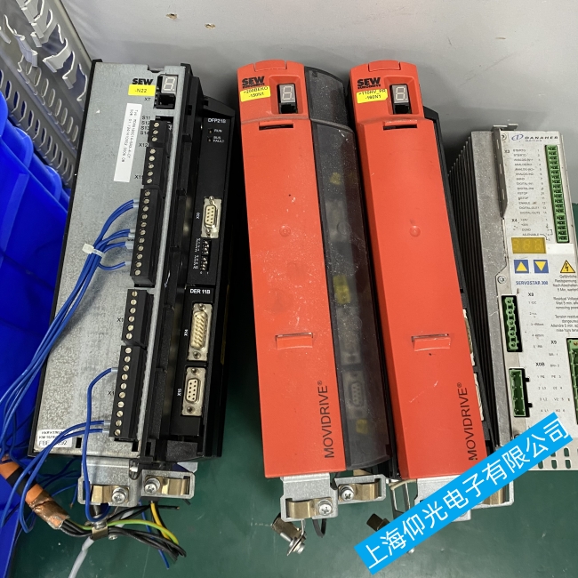 木工機械SEW伺服驅(qū)動器上電就報警F8故障怎么維修